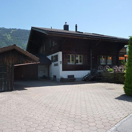 Chalet Aebnetbode Gstaad Zimmer foto